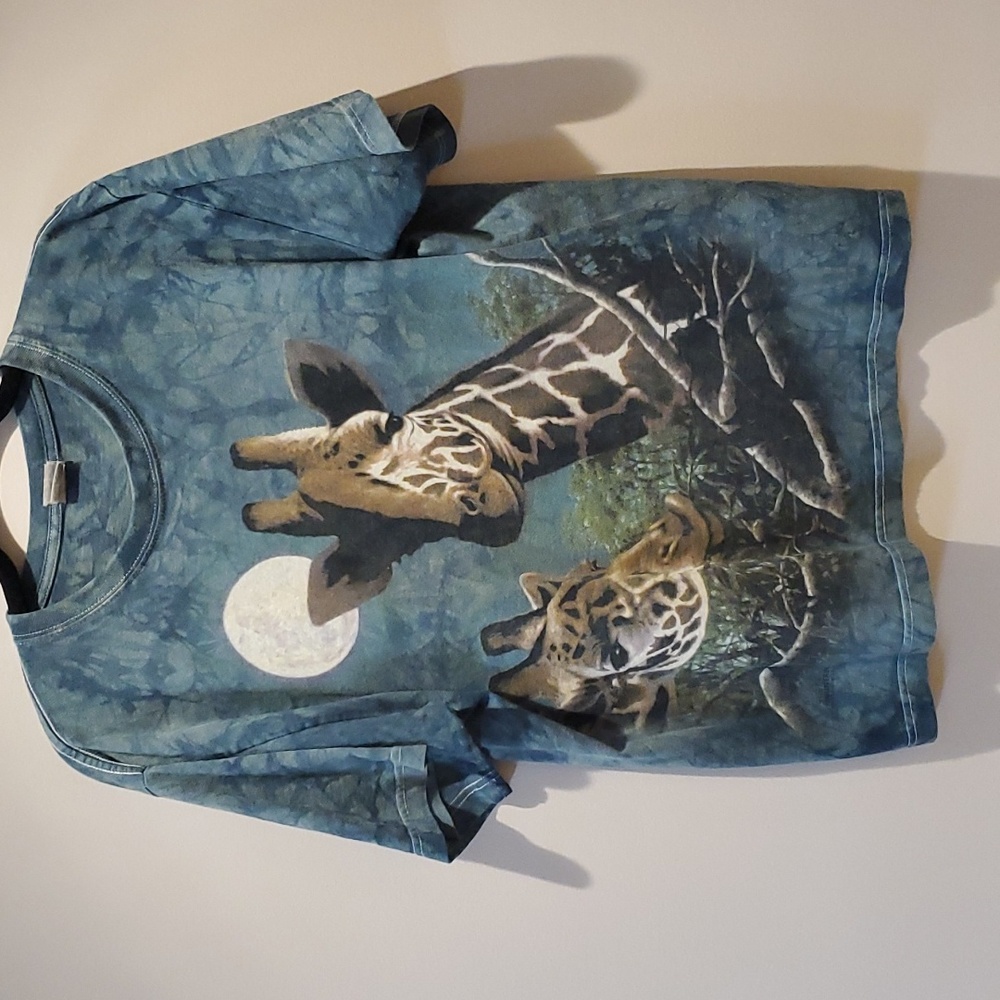 The Mountain Giraffe Tee - L?